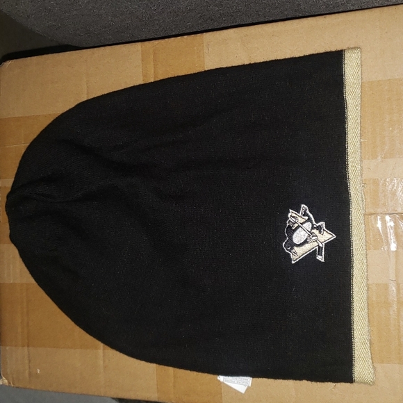 Reebok Face Off Pittsburgh Penguins Knit Hat - NEW! - Picture 5 of 5